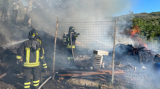 Vigili del Fuoco intervento incendio