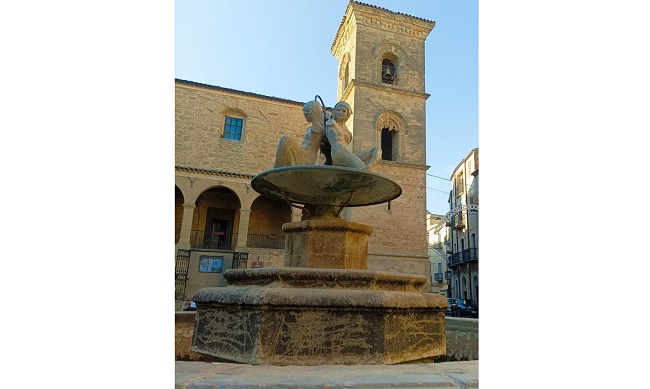 Fontana piazza San Tommaso a Enna