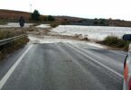 Acqua e fango in una strada