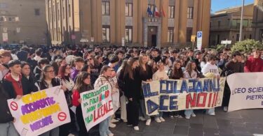 Protesta studenti a Enna